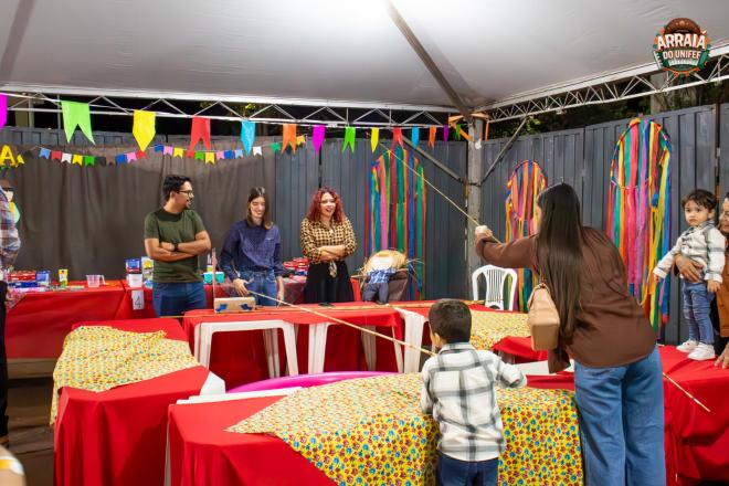 Imagem da Galeria da Notícia: Arraiá do UNIFEF reúne comunidade acadêmica em noite de integração, cultura e tradição